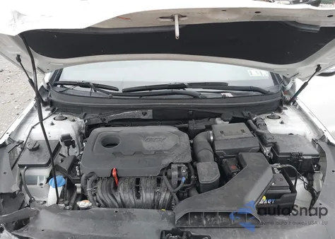 2018 Hyundai Sonata Sport+ z USA, uszkodzony, nr VIN 5NPE34AF3JH703278